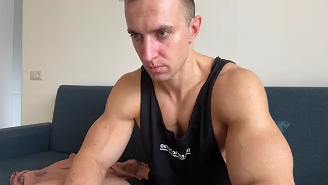 Snapshot of Andy_pecman chatting on March 19, 10:11 am Andy pecman online show from March 19, 10:11 am