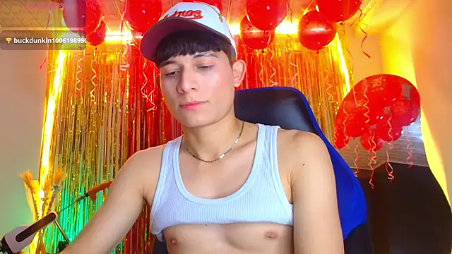 Snapshot of bryamer_19 chatting on September 21, 3:17 am bryamer 19 online show from September 21, 3:17 am