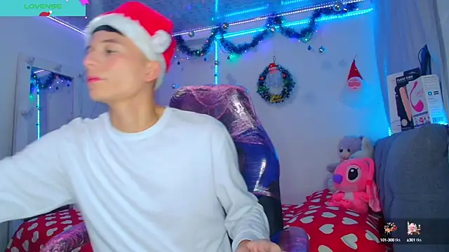 Snapshot of bryamer_19 chatting on December 20, 1:25 am bryamer 19 online show from December 20, 1:25 am