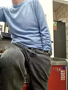 PublicNoFace online show from February 3, 12:36 pm