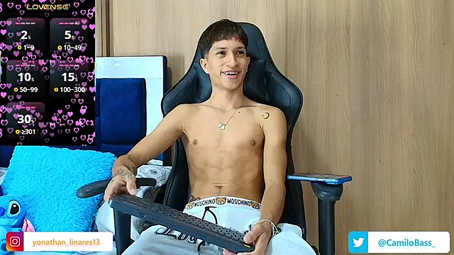  CamiloBass online show from November 23, 1:05 am