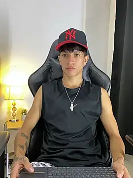  CamiloBass online show from July 10, 1:42 am