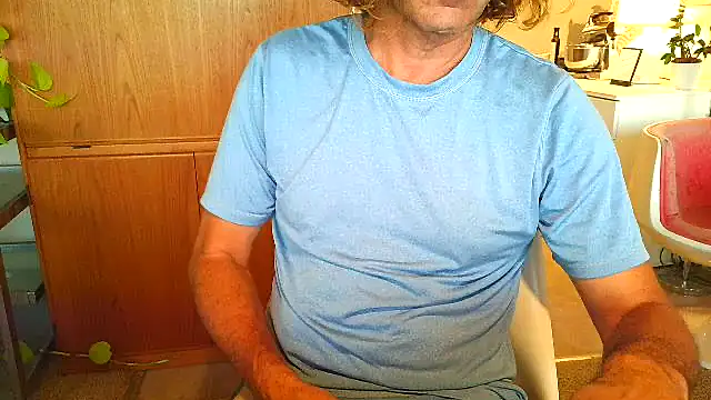 Snapshot of costanza7070 chatting on September 29, 1:48 am costanza7070 online show from September 29, 1:48 am