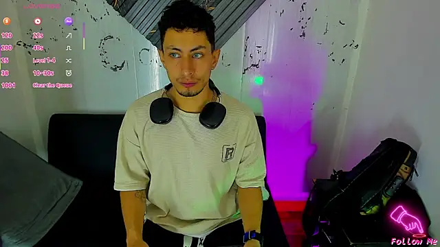 Piggy Eddy online show from November 21, 12:48 pm