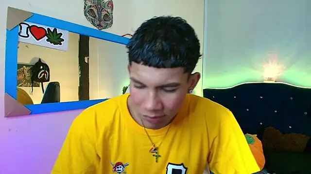 Damian latinxxx online show from February 2, 2:27 am