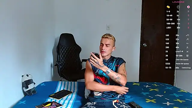 bray hotboy777 online show from December 5, 2:13 pm