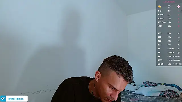 bray hotboy777 online show from April 18, 3:35 pm