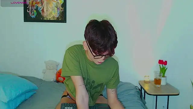 arnold laurent  online show from October 9, 12:54 pm