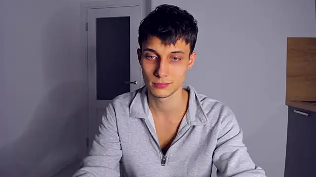 Kent Ross online show from December 2, 9:51 pm