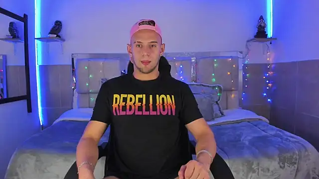 Damon Bakert online show from December 4, 12:30 am