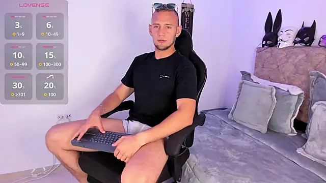 Damon Bakert online show from September 29, 4:36 pm