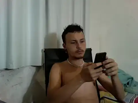 solzinhoalone online show from December 9, 3:29 am