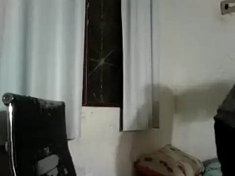 solzinhoalone online show from December 10, 3:30 am