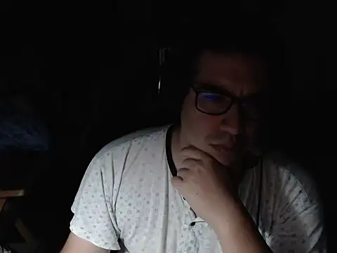 thealfawolf01 online show from November 26, 5:21 am