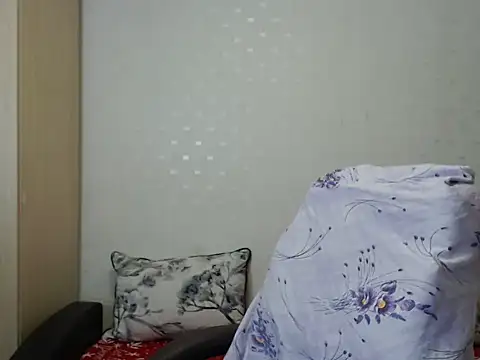 PrinceEagle online show from November 6, 9:18 pm