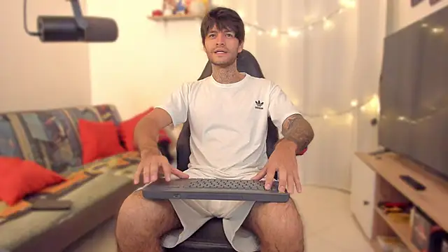 justin stark7 online show from February 18, 2:37 pm