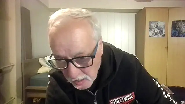 Snapshot of Sammy1660 chatting on September 21, 8:53 pm Sammy1660 online show from September 21, 8:53 pm