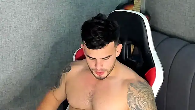 Ricardogo19 online show from November 15, 3:08 am