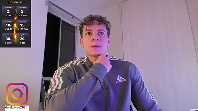 DerekOlsen online show from October 23, 3:21 am