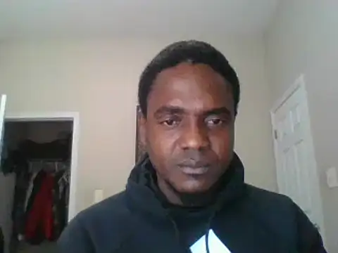 Snapshot of Hugedick0071 chatting on January 5, 5:09 pm Hugedick0071 online show from January 5, 5:09 pm