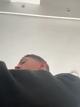 dominic smith  online show from February 13, 8:45 pm