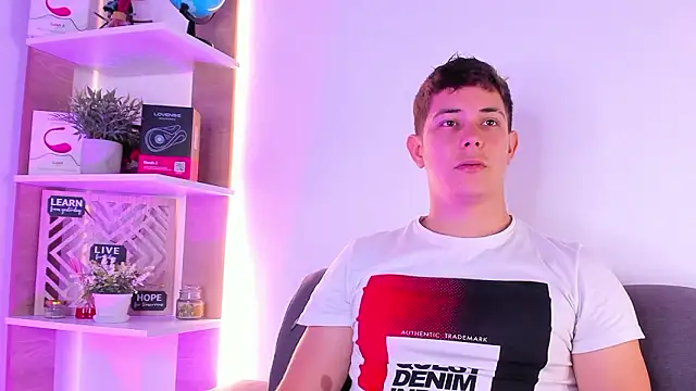 Alan hadid1 online show from March 9, 8:58 pm