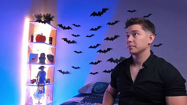 Alan hadid1 online show from October 18, 9:53 pm