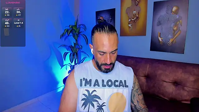 mr maik online show from October 8, 5:17 pm