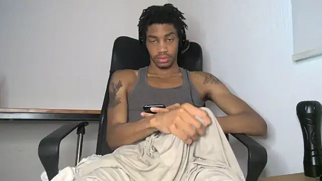 Skinnyblackman online show from May 30, 11:38 pm