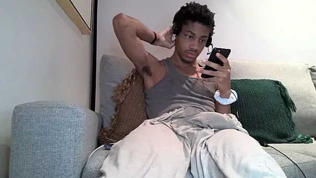 Skinnyblackman online show from March 19, 6:05 am