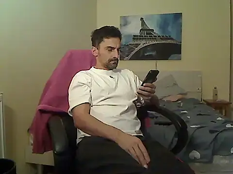 amydamarw online show from December 2, 6:05 am