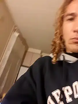 Snapshot of Greacky chatting on January 5, 11:55 pm Greacky online show from January 5, 11:55 pm