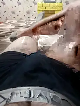 red red00 online show from March 13, 5:50 pm