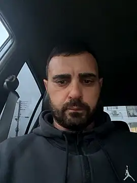 petan33 online show from April 18, 4:30 pm