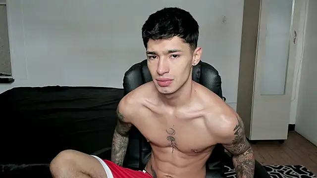 Damon  333 online show from February 5, 6:37 pm