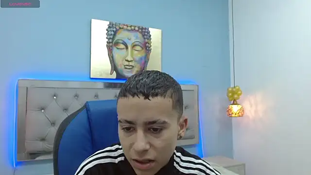 Xavii18 online show from March 7, 1:07 pm