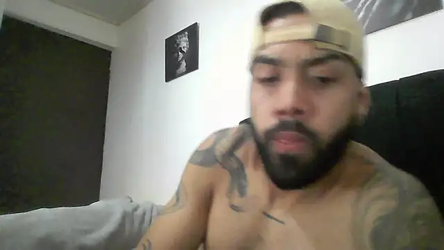 Hendry  online show from March 17, 11:35 pm