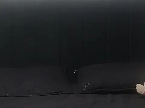 Hendry  online show from February 25, 3:20 am