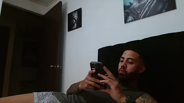 Hendry  online show from February 21, 2:06 am