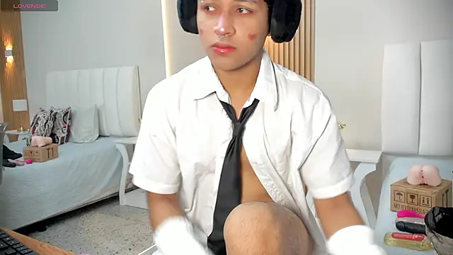 axel ps online show from November 6, 4:26 am