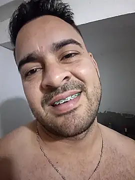 Snapshot of diegolebu chatting on October 20, 2:26 am diegolebu online show from October 20, 2:26 am