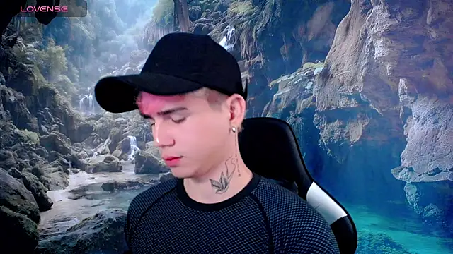 Tayson Rivers online show from February 2, 8:06 pm