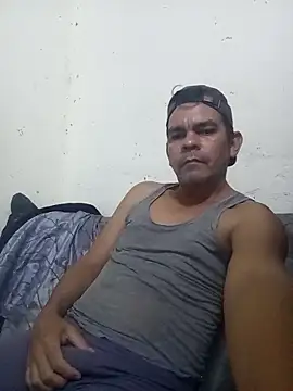 Snapshot of manuelmen211 chatting on September 10, 1:26 am manuelmen211 online show from September 10, 1:26 am