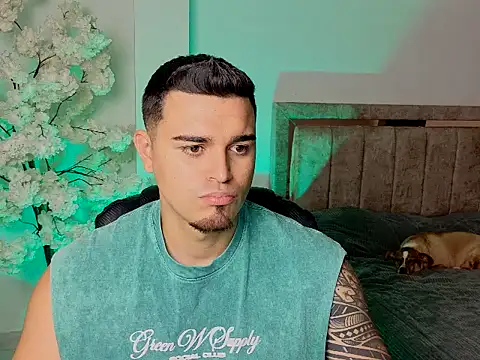 Axel Big cock online show from July 4, 10:02 pm