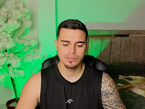 Axel Big cock online show from July 3, 3:51 pm