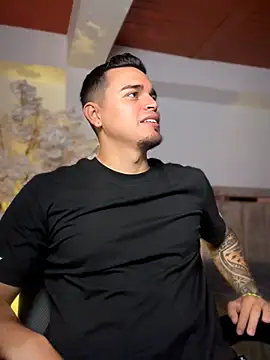 Axel Big cock online show from July 21, 2:02 am