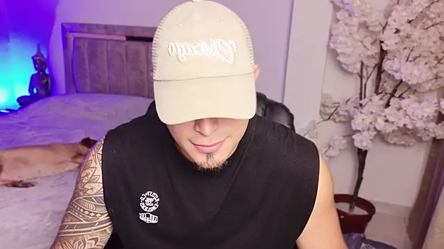 Axel Big cock online show from June 23, 3:44 am