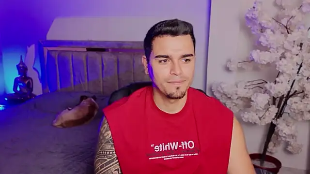 Axel Big cock online show from June 28, 8:04 pm