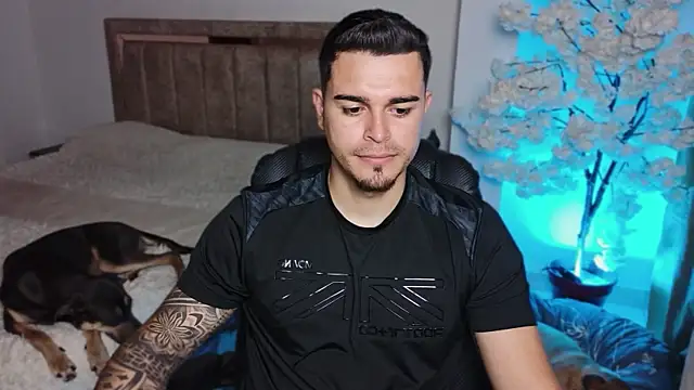 Axel Big cock online show from July 28, 1:35 am