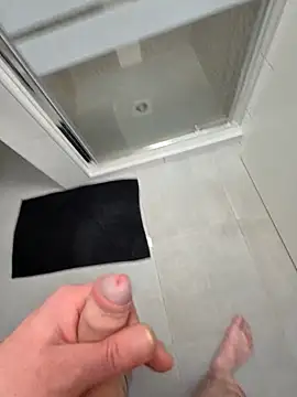 kisbiro77777 online show from April 16, 6:19 pm